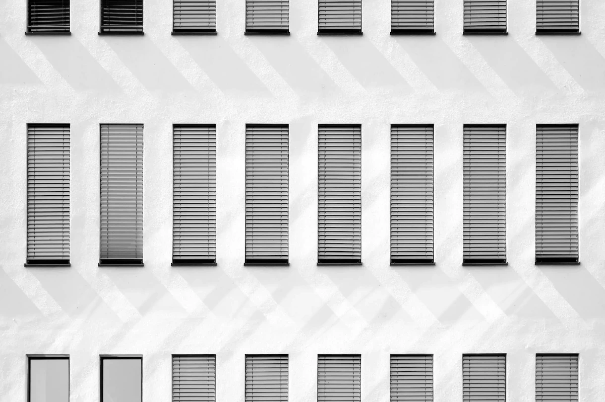 Fenêtres d'un immeuble à Nuremberg, Allemagne